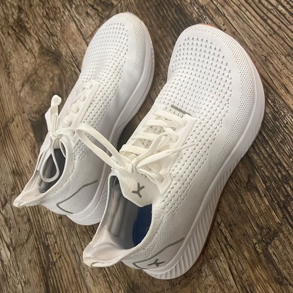 FLUX WOMENS 6 RUNNING - Picture 2 of 10